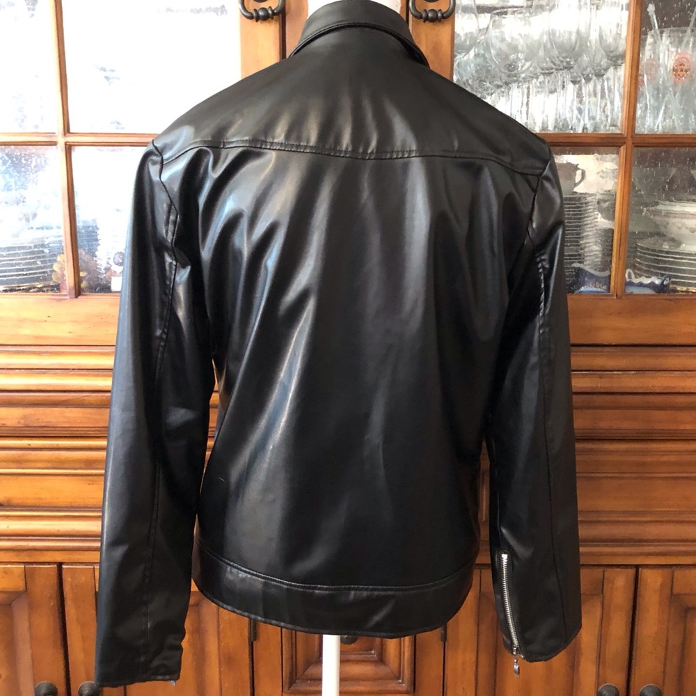 Like New black moto jacket - Picture 5 of 10